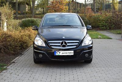 Mercedes Benz B180