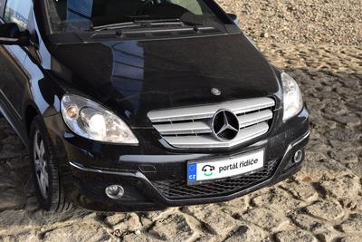 Mercedes Benz B180