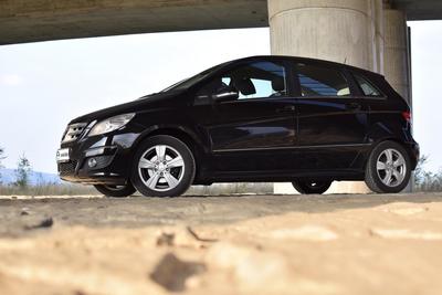 Mercedes Benz B180