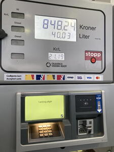 Na norských benzínkách můžete platit kartou