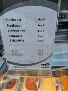 Nabídka občerstvení na německých čerpačkách