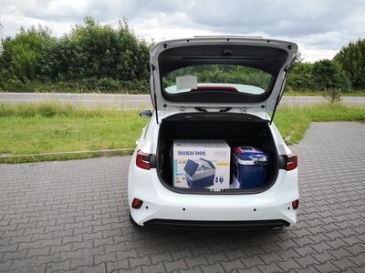 Nakládka autoledniček pro test do vozu Kia Cee´d hatchback