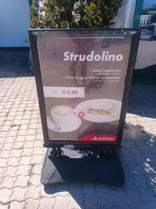 Občerstvení na čerpací stanici Rakousko