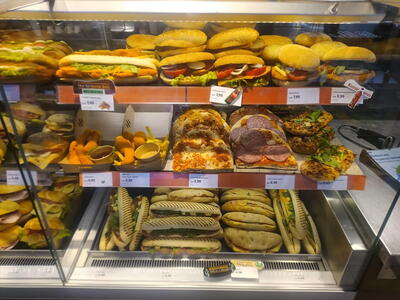 Občerstvení na čerpací stanici Rakousko