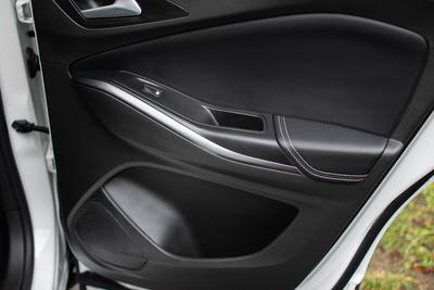 Opel Grandland X - interiér