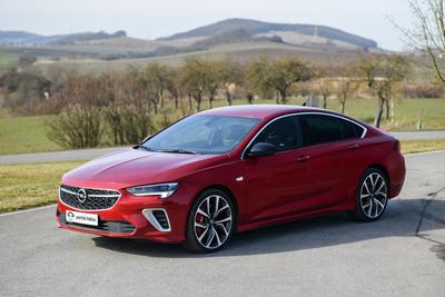 Opel Insignia - exteriér