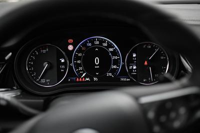 Opel Insignia - interiér