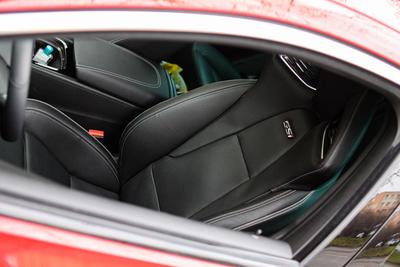 Opel Insignia - interiér