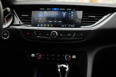 Opel Insignia - interiér