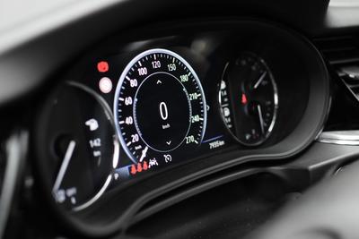 Opel Insignia - interiér