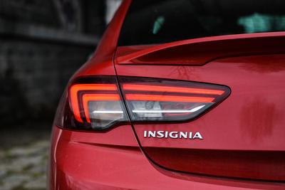 Opel Insignia - zadní světlo