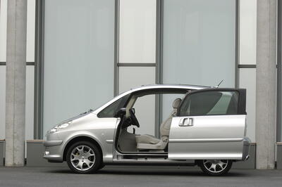 Peugeot 1007