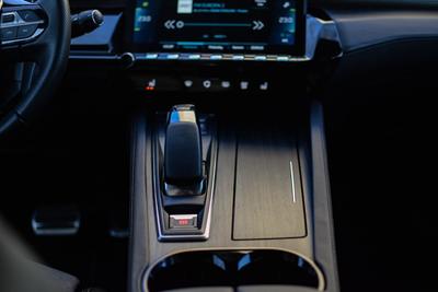 Peugeot 508 hybrid - interiér