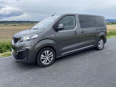 Peugeot e-Traveller