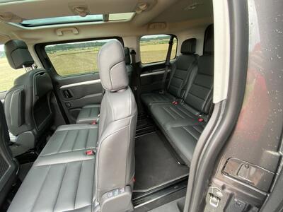Peugeot e-Traveller