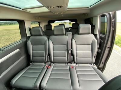 Peugeot e-Traveller