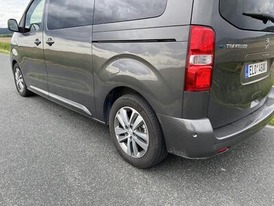 Peugeot e-Traveller