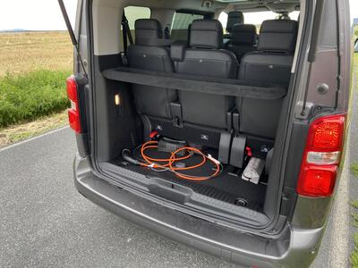 Peugeot e-Traveller