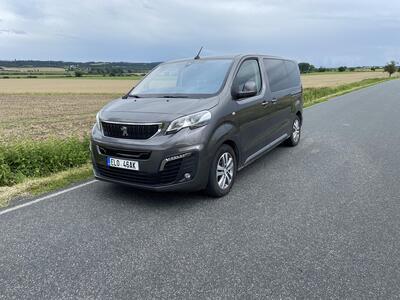 Peugeot e-Traveller