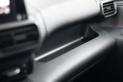 Peugeot Partner - interiér 