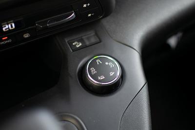 Peugeot Partner - interiér 