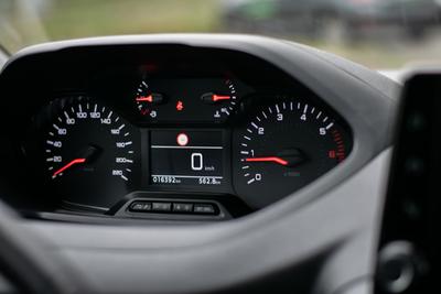 Peugeot Partner - interiér 