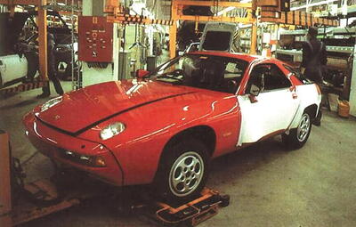 Porsche 928 v továrně v Zuffenhausenu
