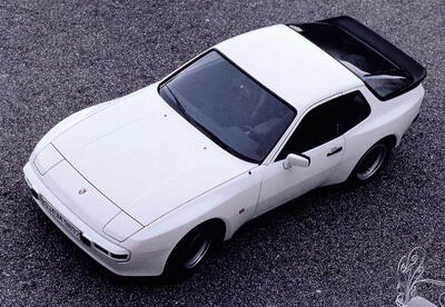 Porsche 944