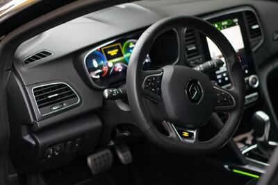 Renault Megane E-Tech - interiér