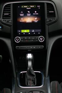 Renault Megane E-Tech - interiér