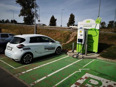 Renault Zoe a dobíjecí stanice