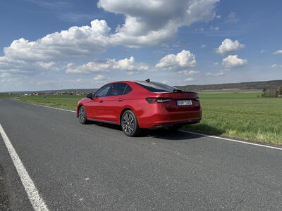 Škoda Superb 1.5 TSI Sportline