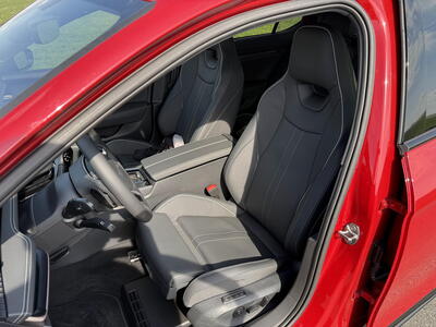 Škoda Superb 1.5 TSI Sportline - náhled do interiéru