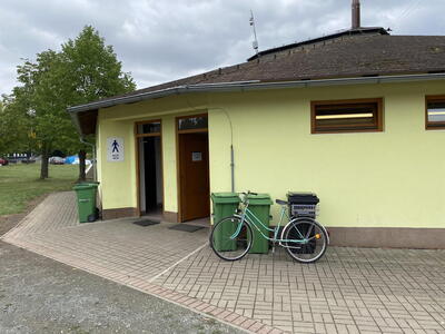 Sociální zařízení kempu Rozkoš