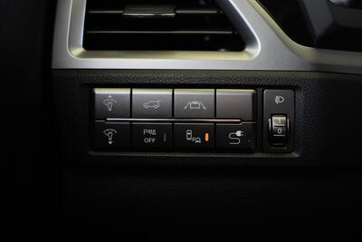 SsangYong Korando - interiér