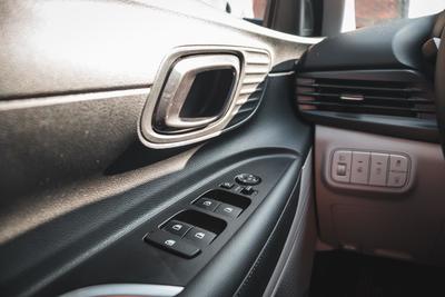 Test: Hyundai i20 - interiér