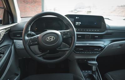 Test: Hyundai i20 - interiér
