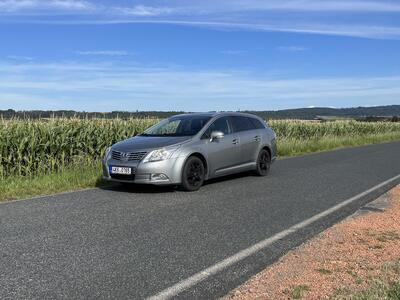 Test ojetiny: Toyota Avensis T270