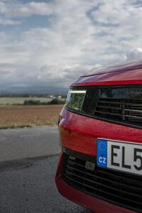 Test: Opel Astra PHEV 180 k GS Line - elegán v závodním hábitu