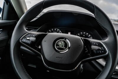 Test: Škoda Octavia 2.0 TDI – ultimátní služebák, nebo příjemně obyčejné auto?
