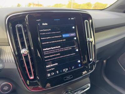 Test: Volvo XC40 B3 – úsporně, chytře, prakticky