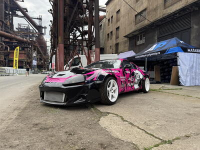 Toyota Supra od Michala Fojtíka z týmu Pink Punkers