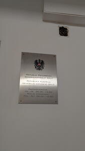 V patře pod námi byl rakouský konzulát