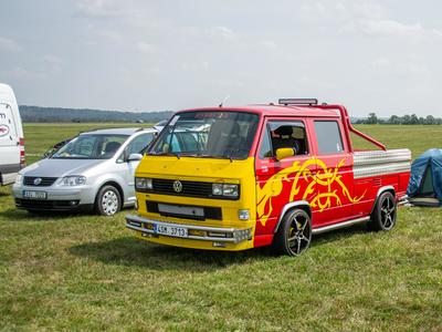 Volkswagen Fest 2019 na letišti v Hosíně prezentoval i velice extravagantní kousky