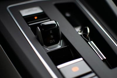 Volkswagen Golf 8 - interiér