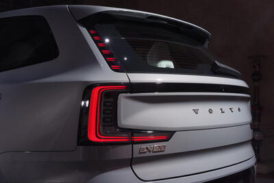 Volvo EX90 poprvé naživo