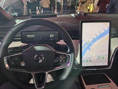 Volvo EX90 poprvé naživo