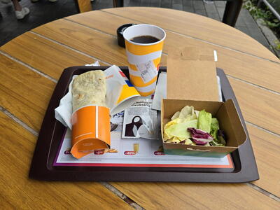 Zastávka na oběd v rakouském McDonalds