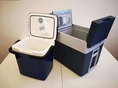 Způsoby otevírání chladicích boxů a pohled na ventilátory