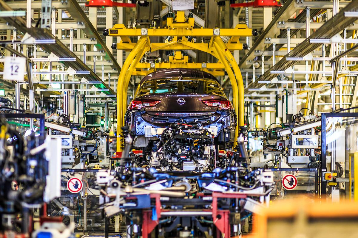 Automobilka Opel